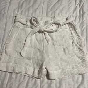 NEVER WORN: Indigo Rein Medium White Short